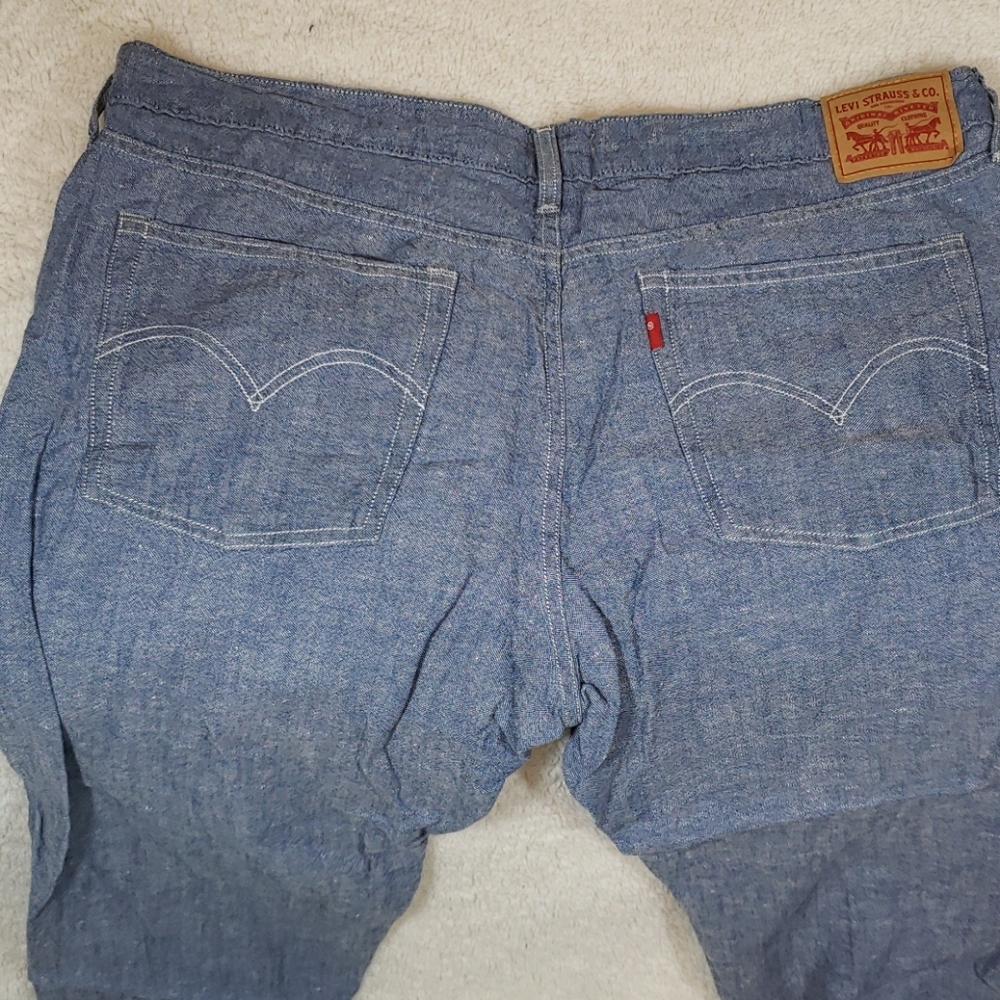 3💋for $35  Levi Boyfriend Linen Short Jeans - Picture 3 of 13
